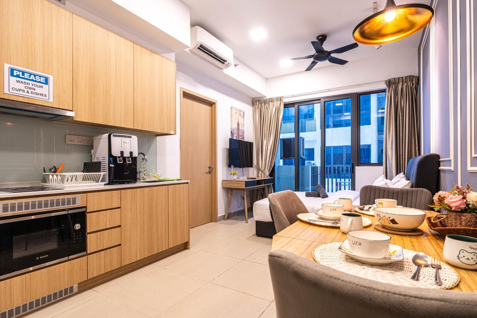 The Colony By Infinitum Best Pool View Klcc Trx Merdeka 118 Kl Tower Kuala Lumpur Exterior photo